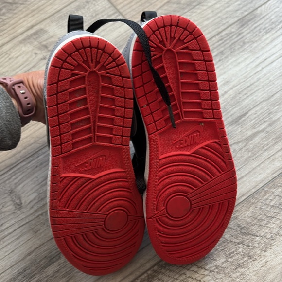 Jordan Kids Hightop Sneakers - Picture 4 of 5